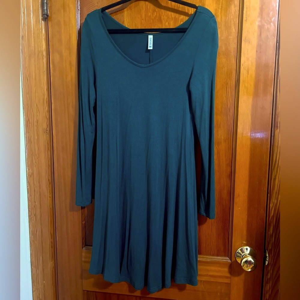 Dearcase dark green long-sleeved swing dress, size medium.